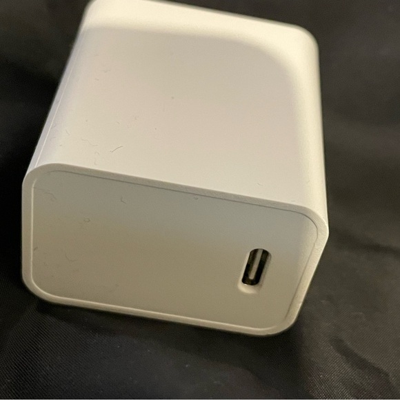 NEW USB-C Charging Block - Picture 1 of 5